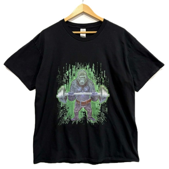 Gorilla Weightlifting in Cyber Fitness Gym Graphic Tee Mens Size 2XL Black Funny - Picture 1 of 8